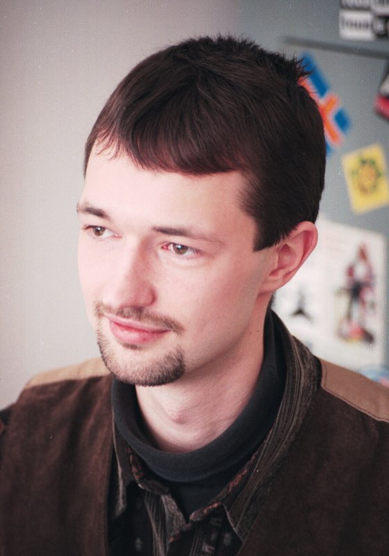 Jānis Pērkons, LU Fizikas un matemātikas fakultātes students, TV laika ziņu diktors. null