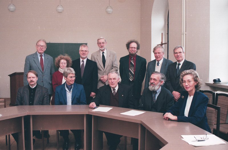 LU Teoloģijas fakultātes un Ebergharda Kārļa universitātes Tībingenā (Eberhard-Karls-Universität Tübingen) Evaņģeliskās teoloģijas fakultātes sadarbības līguma parakstīšana. null