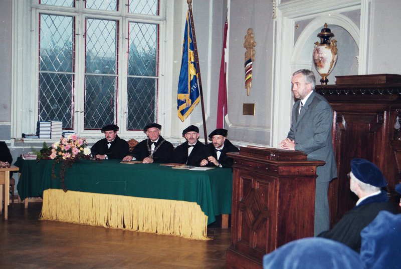LU 80. gadskārtai veltītā Senāta svinīgā sēde. LR Ministru prezidenta Andra Šķēles uzruna.