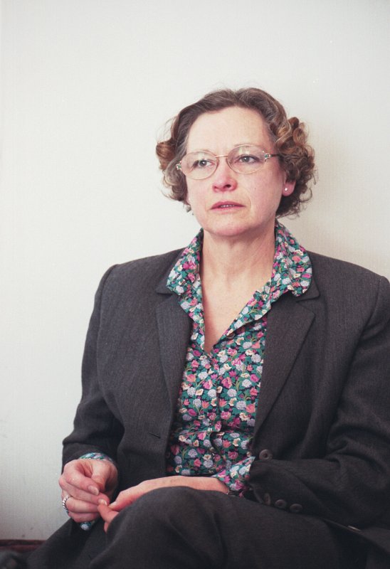 Roze Marī Fransuā (Rose-Marie François ). Beļģu dzejniece, Ljēžas universitātes (Beļģijā) docente.