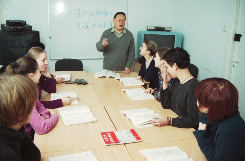 Lekcija LU Moderno valodu fakultātes Orientālistikas katedrā pie pasniedzēja Juja Cunjana (Yu Congyang). null