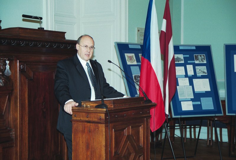 Čehijas ārlietu ministra Jana Kavana (Jan Kavan) lekcija 'Čehijas un Latvijas attiecības Eiropas kontekstā' LU Mazajā aulā. Jans Kavans (Jan Kavan), Čehijas ārlietu ministrs.