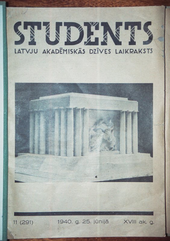 Laikraksta 'Students' 1940. gada 25. jūnija numura vāks. null