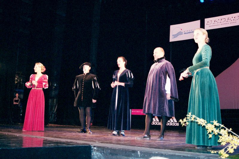 Latvijas Studente '2003 senās mūzikas ansamblis 'CANTO'