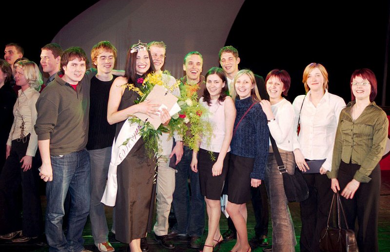 Latvijas Studente '2003 Maija Caica ar draugiem