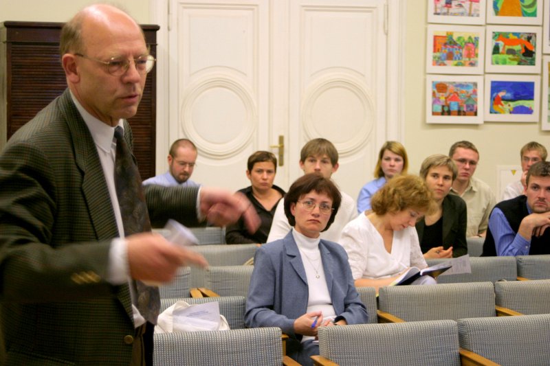 Latvijas Asociācijas Eiropas Kopienas Studijām (LECSA) seminārs no kr.: prof. Albert Steenge