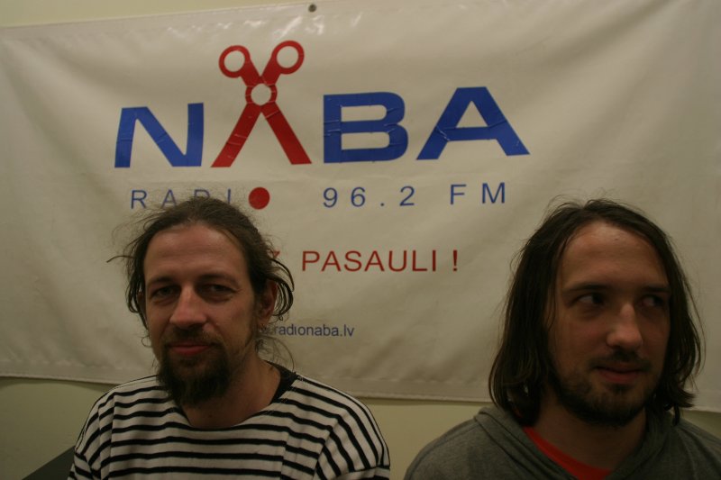 LU Studentu padome. lab.: Radio 'Naba' raidījumu vadītāji Jānis Daugavietis un Dambis.