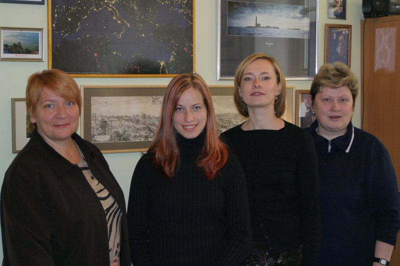 LU Ārlietu departaments. no kr.: Ārlietu departamenta direktore Alīna Gržibovska, Agnese Lauze, Linda Zīdere, Natālija Ivanova.