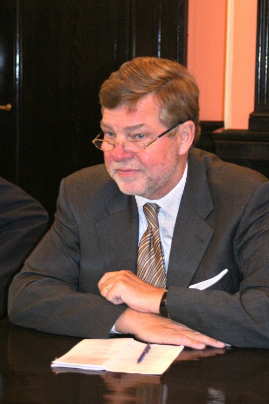 Zviedrijas parlamenta (Riksdaga) spīkers Bjorns fon Sidovs viesojas LU. Bjorns fon Sidovs.