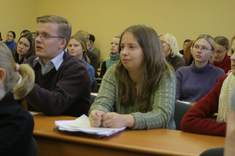Eiropas Komisijas viceprezidents Neils Kinnoks viesojas LU Sociālo zinātņu fakultātē, lai diskutētu ar LU studentiem par Latviju, Eiropas Savienību un valsts suverenitāti. null