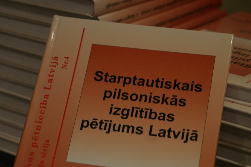 Grāmatas 'Starptautiskais pilsoniskās izglītības pētījums Latvijā' prezentācija. null