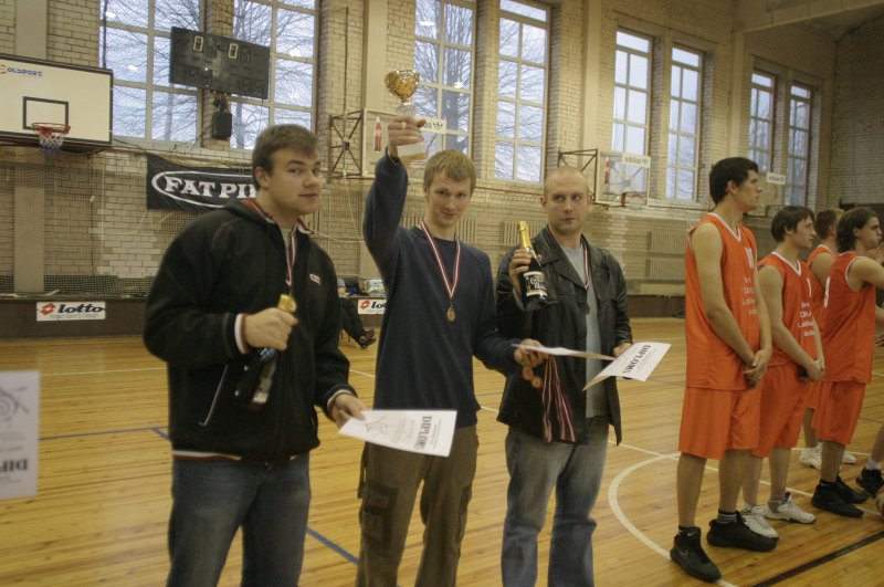 Latvijas Universitātes Studentu padomes basketbola līgas čempionāts. Finālspēle starp FMF un PPF komandām null
