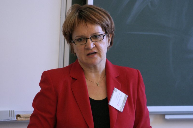 27. ikgadējais EAIR (European Association for Institutional Research - The European Higher Education Society) forums 'Enduring Values and New Challenges in Higher Education'. 
Dr Eila Okkonen (Häme Polytechnic)
.