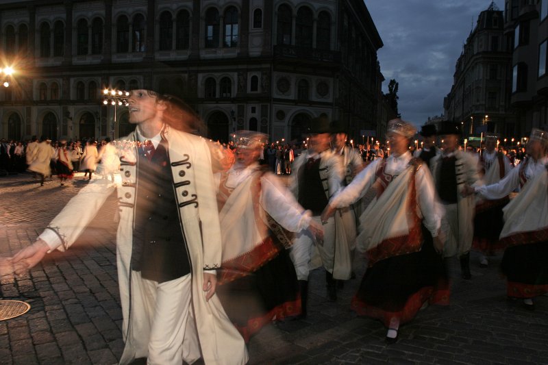Jaunā Studenta svētki (Aristoteļa svētki) '2005. Dejo LU deju kolektīvs 'Dancis'.