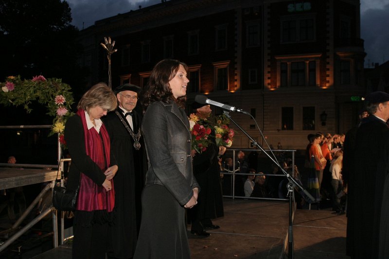 Jaunā Studenta svētki (Aristoteļa svētki) '2005. Priekšlpānā - Ance Bērziņa, LU Studentu padomes priekšsēdētājas pienākumu izpildītāja, JF studente.