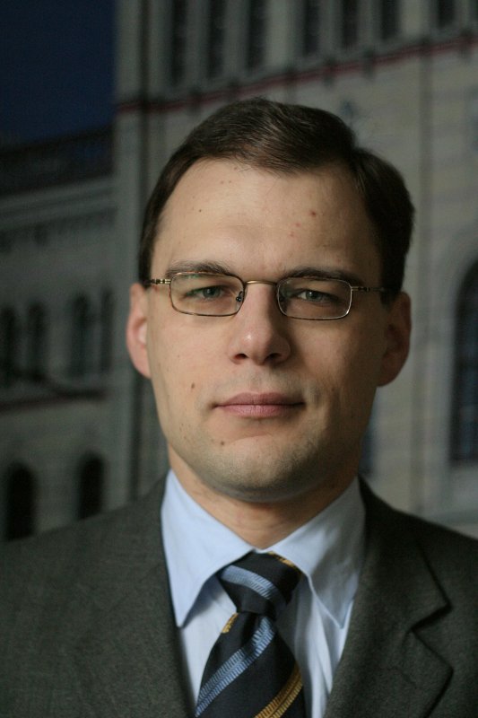 Kaspars Balodis. LU Juridiskās fakultātes dekāns, asociētais profesors.