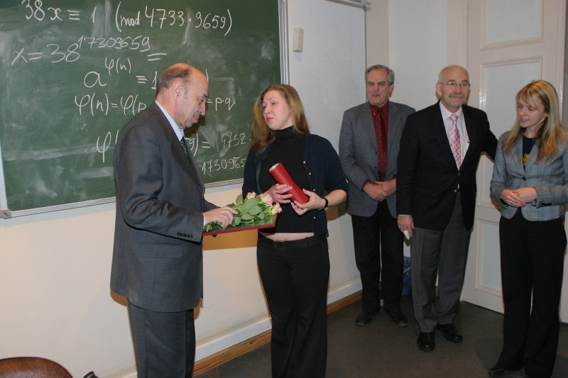 LU studentu aptaujā par labāko profesoru visvairāk balsu saņēmis FMF profesors Rūsiņš Mārtiņš Freivalds. null