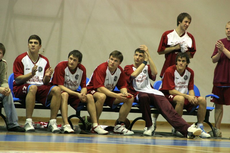 Studentu basketbola līgas finālspēle starp LU un Biznesa augstskolas Turība komandām. null