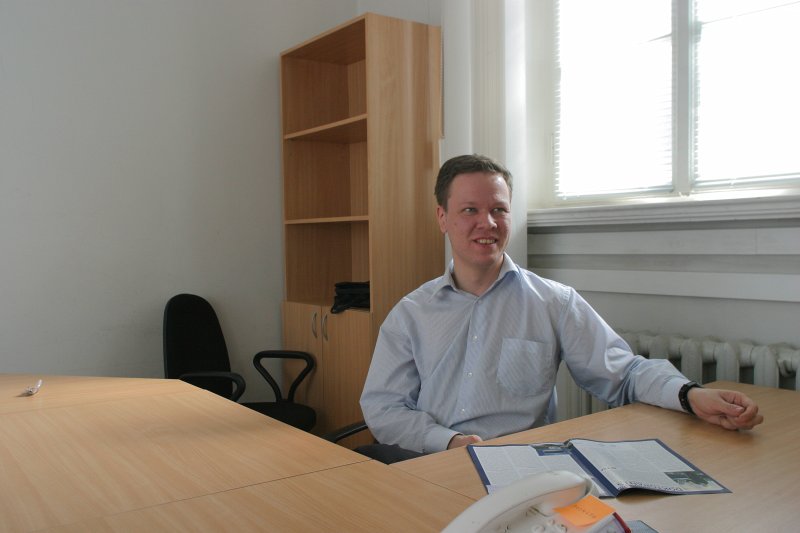 Andris Ambainis. LU FMF asociētais profesors, LZA korespondētājloceklis, Vaterlo universitātes Kvantu skaitļošanas institūta profesors.