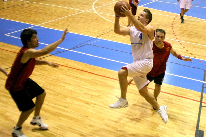 LU Basketbola līgas spēle starp PPF un EVF komandām. null