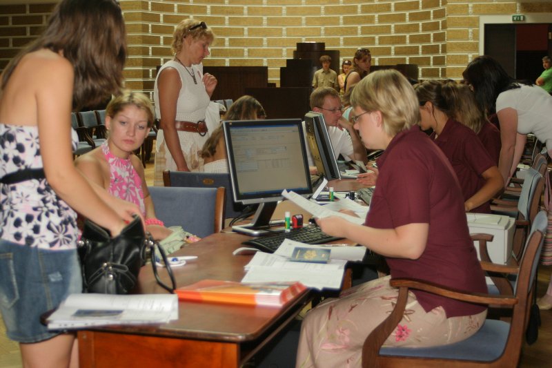 Pieteikumu iesniegšana studijām Latvijas Universitātē. null