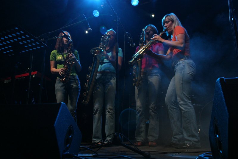 Jaunā Studenta svētki (Aristoteļa svētki) '2006 Andrejsalā. Muzicē saksofonu kvartets 'Next'.