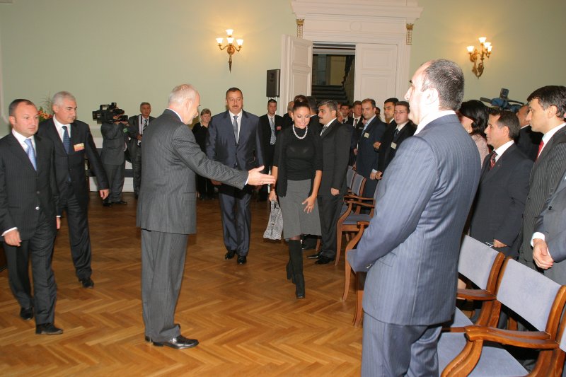 Latvijas Universitātē viesojas Azerbaidžānas prezidents Ilhams Alijevs. null