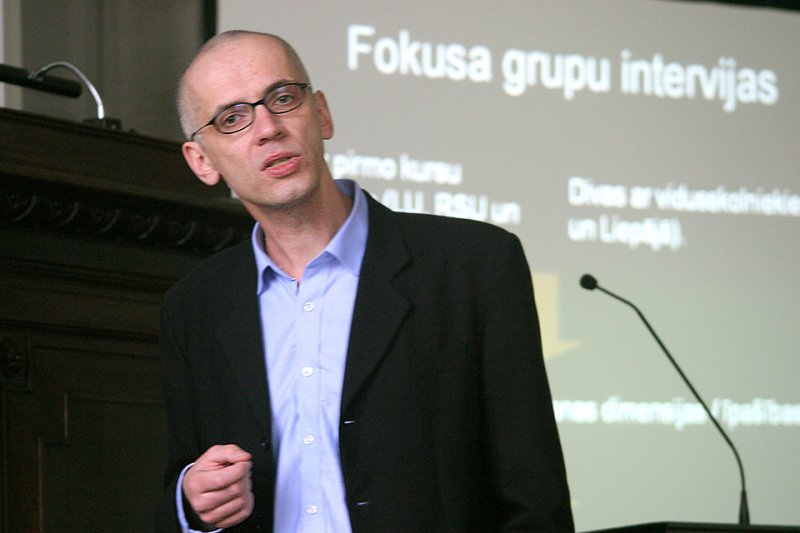 Projekta 'Latvijas Universitātes tēls - kāds tas ir, kā veidojas un kā tiek komunicēts' prezentācija. Ivars Austers, LU PPF asoc. profesors.