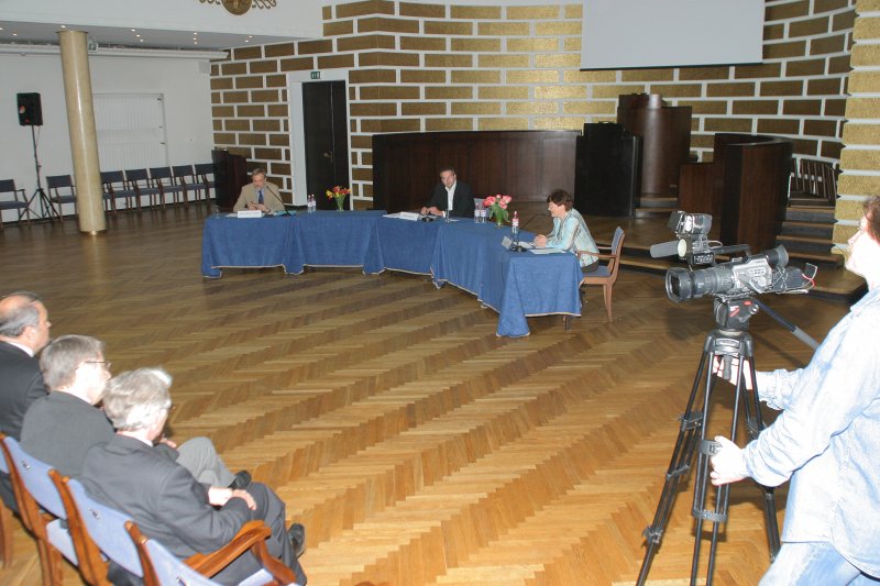 LU rektora amata kandidātu diskusija par universitātes nākotni. null