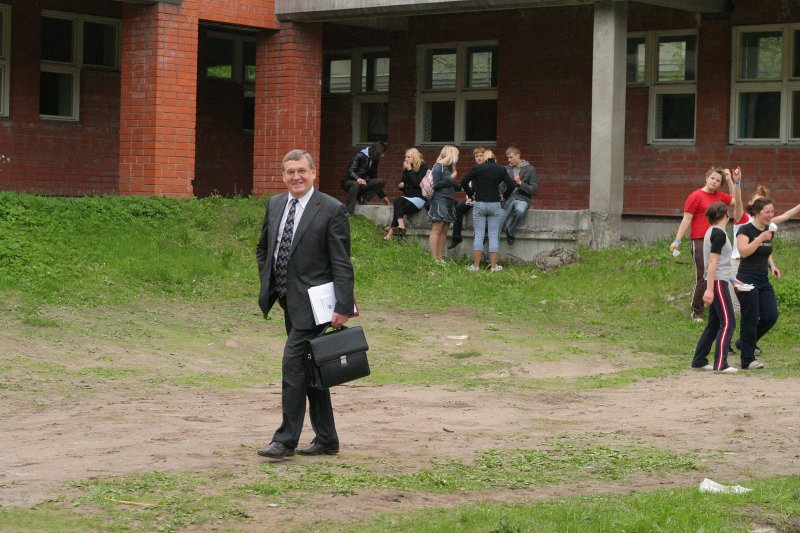 Pedagoģijas un Psiholoģijas fakultātes Netradicionālās Sporta Spēles 2007. Andris Kangro, LU PPF dekāns.