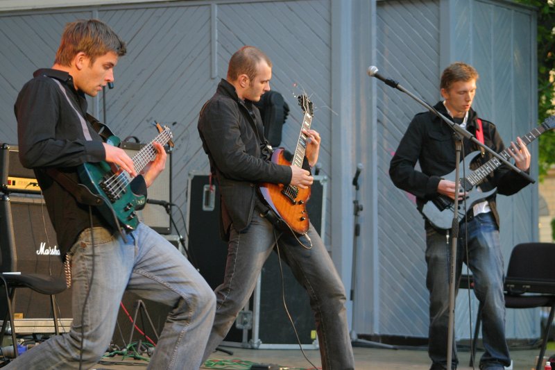 LU jauno mūzikas grupu konkurss Vērmanes dārzā. Grupa 'Screaming Masterpiece'.