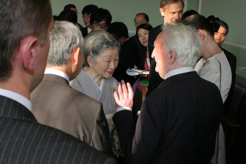 Latvijas Universitātē viesojas Japānas imperators Akihito un imperatore Mičiko (Michiko). null