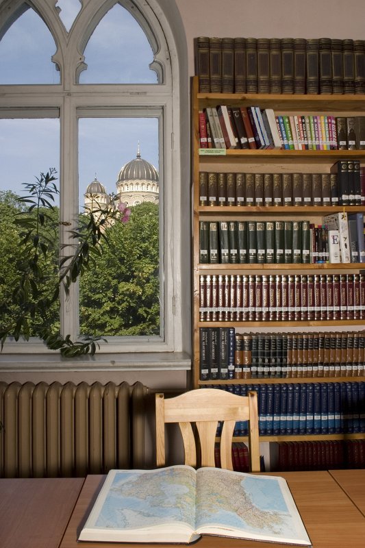 Latvijas Universitātes Bibliotēka. null