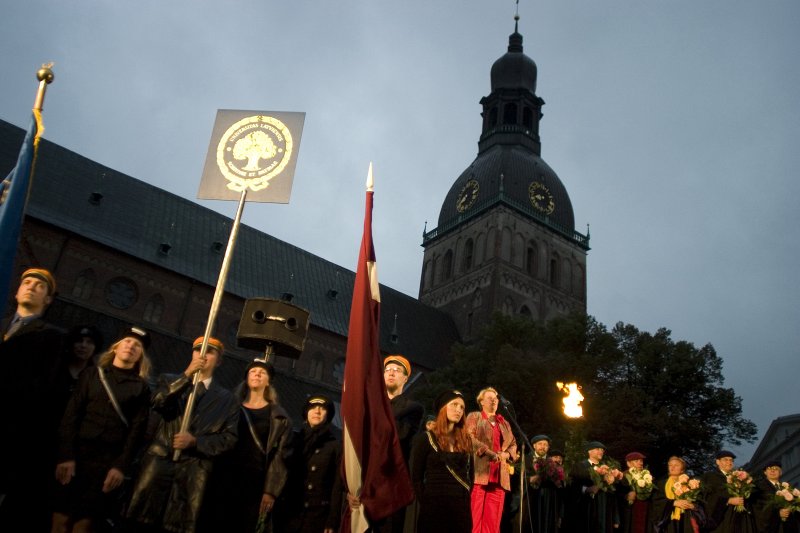 Jaunā Studenta svētki (Aristoteļa svētki) '2007 Doma Laukumā. LR izglītības un zinātnes ministres Baibas Rivžas uzruna.