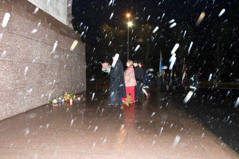 Jaunā Studenta svētki (Aristoteļa svētki) '2007. Ziedu nolikšana pie Brīvības pieminekļa. null