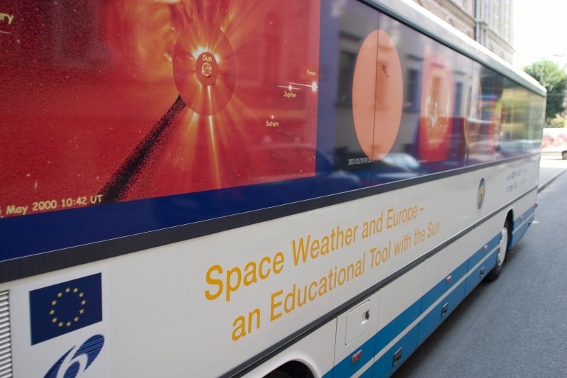 Informatīvais autobuss SWEETS (Space Weather and Europe - an Educational Tool with the Sun). null