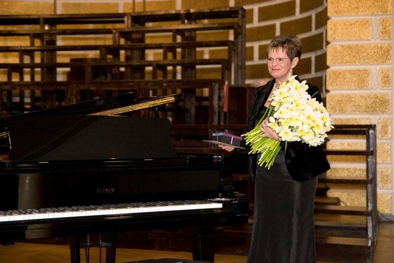 Koncertmeistares Ilzes Dzērves jubilejas koncerts 'Dzērves ir atlidojušas atkal...'. null