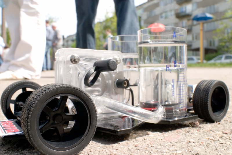 Projekts SET (Saules Enerģija Tuvplānā) 'SETautomobilis'. Ūdeņraža auto modelis.