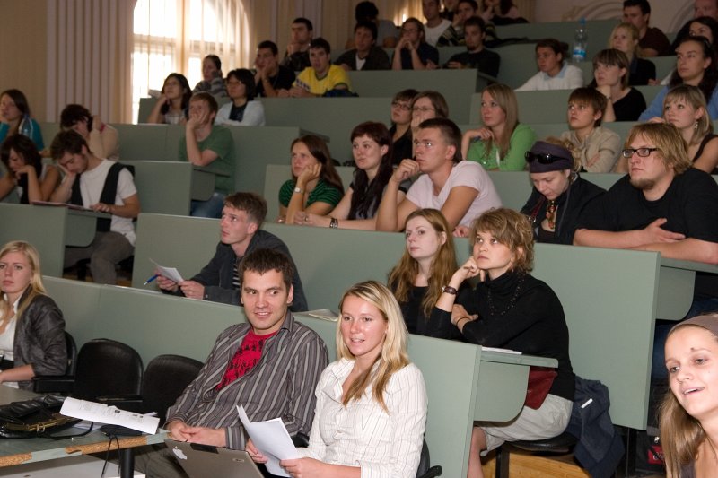 Informatīvā sapulce Latvijas Universitātes apmaiņas studentiem. null