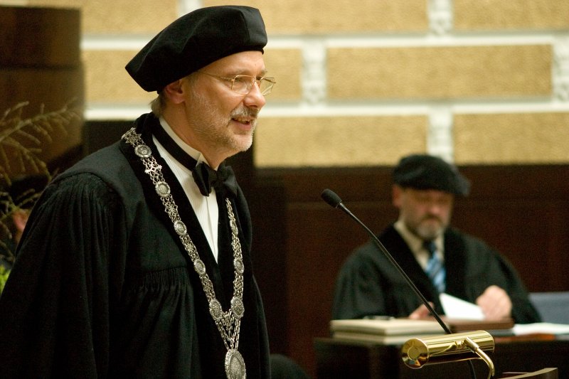 LU 89. gadadienai veltīta Senāta svinīgā sēde. LU rektors prof. Mārcis Auziņš.