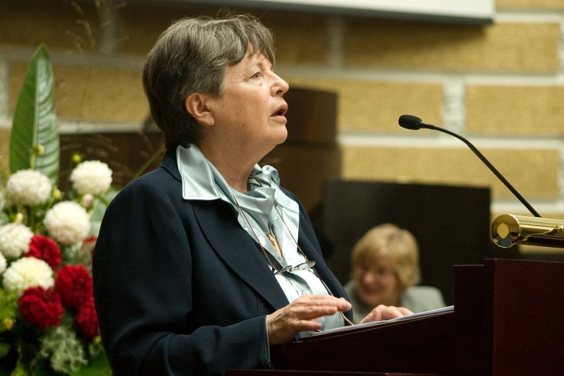 LU 89. gadadienai veltīta Senāta svinīgā sēde. LU Goda doktore, Pizas Universitātes profesore Anna Katerine Izāka.