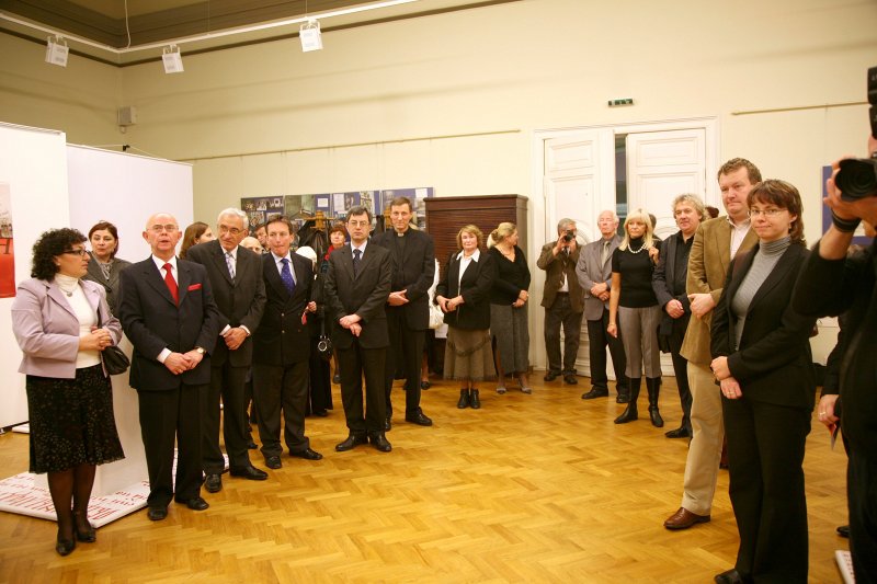 Izstādes 'Daudzu kultūru Polijas Republika: Polijas mantojums' atklāšana LU muzejā. null