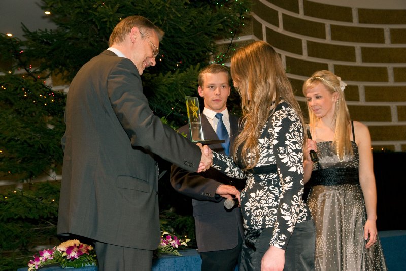 Latvijas Universitātes Studentu padomes (LUSP) Gada balvas pasniegšanas ceremonija. null