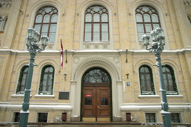 Latvijas Universitātes galvenā ēka. null