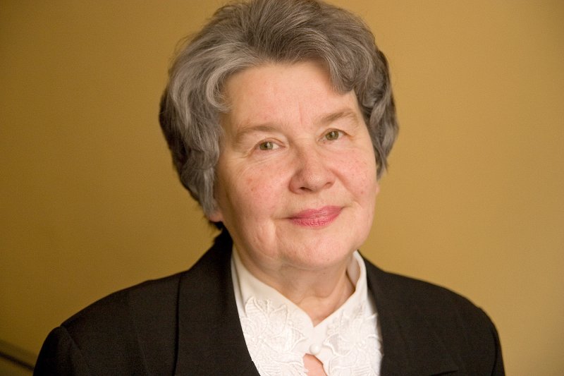 Solveiga  Ozoliņa. LU Moderno valodu fakultātes asociētā profesore.