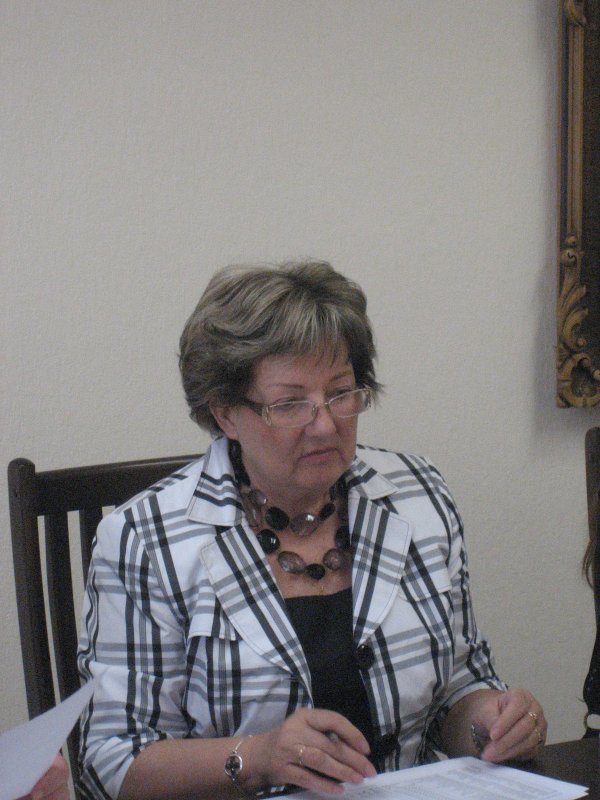 Stipendijas 'Ceļamaize 2009' pretendentu 2. kārtas intervijas. Rūta Krastiņa, komisijas locekle, M.M.V. Petkevičs novēlētā mantojuma apsaimniekotāja, LU pilnvarotā pārstāve.