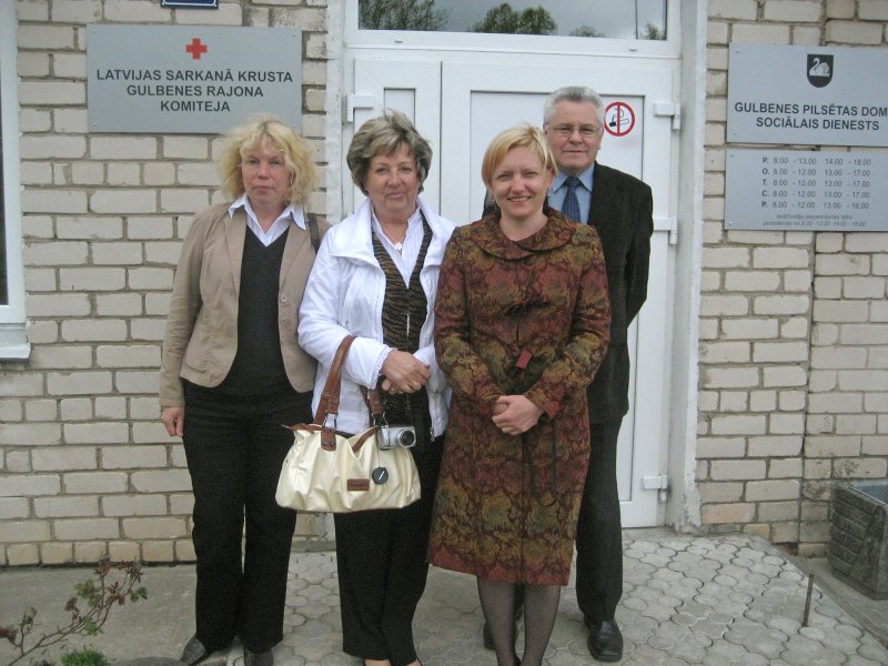 Stipendijas 'Ceļamaize 2009' pretendentu 2. kārtas intervijas Gulbenē. No kreisās: 
Ilona Vītola, LU Fonda biroja vadītāja; 
Rūta Krastiņa, komisijas locekle, M.M.V. Petkevičs novēlētā mantojuma apsaimniekotāja, LU pilnvarotā pārstāve; 
Laila Kundziņa, komisijas locekle, LU Fonda izpilddirektore; 
Ojārs Judrups, komisijas priekšsēdētājs, LU Akadēmiskā departamenta direktors.