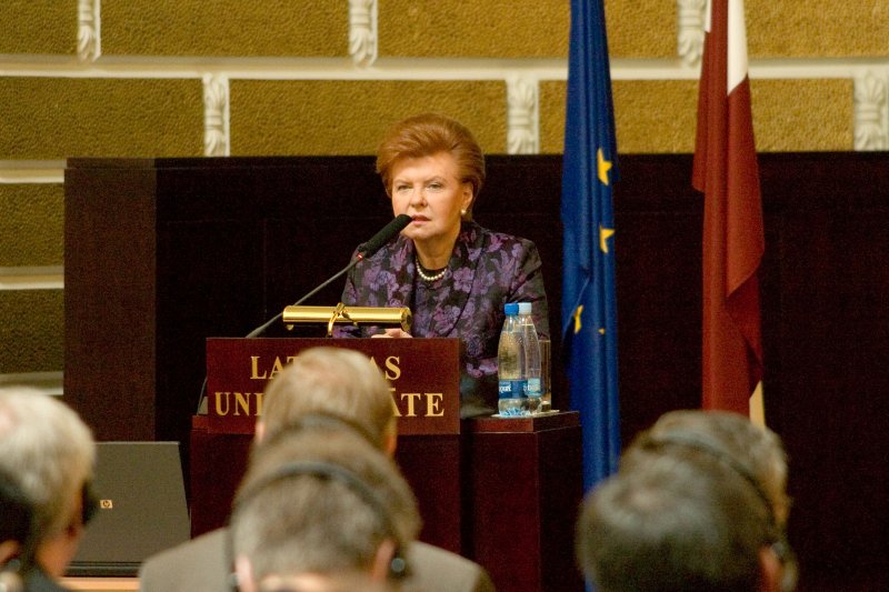 Konference 'Eiropas patība – vēsture, kultūra un politiskā identitāte'. Vaira Vīķe-Freiberga, Eiropas Savienības Pārdomu grupas par ES nākotni 2020 – 2030 priekšsēdētāja vietniece, bijusī Latvijas Valsts prezidente.