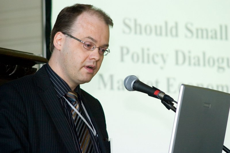 Zinātniskā konference 'Biznesa un sabiedrības attīstības vadības aktualitātes – 2009'. Hilmar Þór Hilmarsson (Islande).