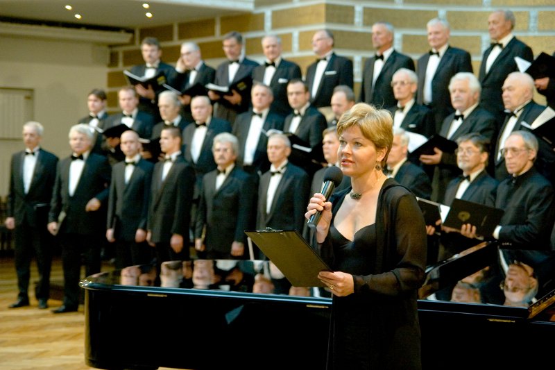 LU vīru kora 'Dziedonis' 85. gadskārtas jubilejas koncerts. Koncerta vadītāja Liene Jakovļeva.